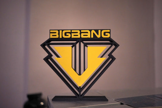BIGBANG Logo standee