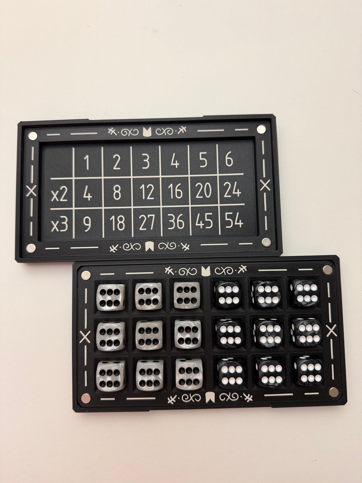 Knucklebones Dice Box: Ratau (Inspired by Cult of the Lamb)